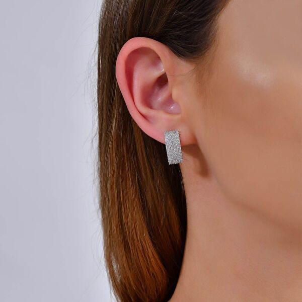 Hedgehog Beyaz Bombeli Dikdörtgen Tasarımlı Gümüş Küpe