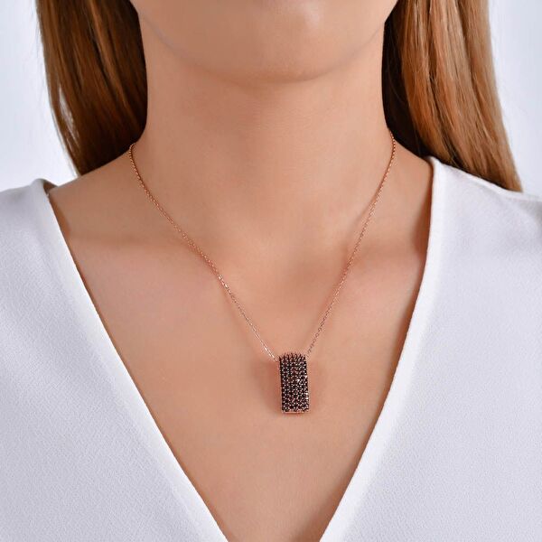 Hedgehog Kahverengi Bombeli Dikdörtgen Tasarımlı Altın Renkli Gümüş Kolye