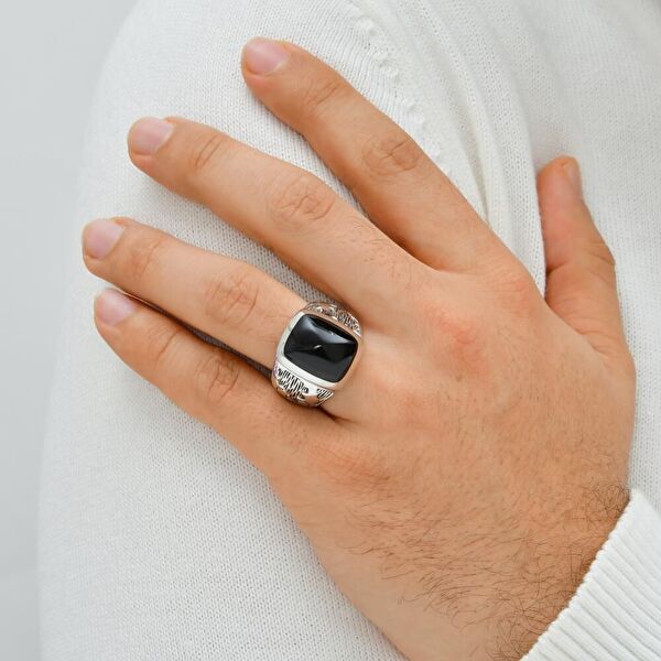 Bravoman Siyah Agat Taşlı Kare Kesim Gümüş Yüzük
