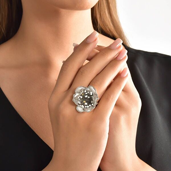 White Dreams Model-16 Çiçek Tasarımlı Büyük Gümüş Yüzük